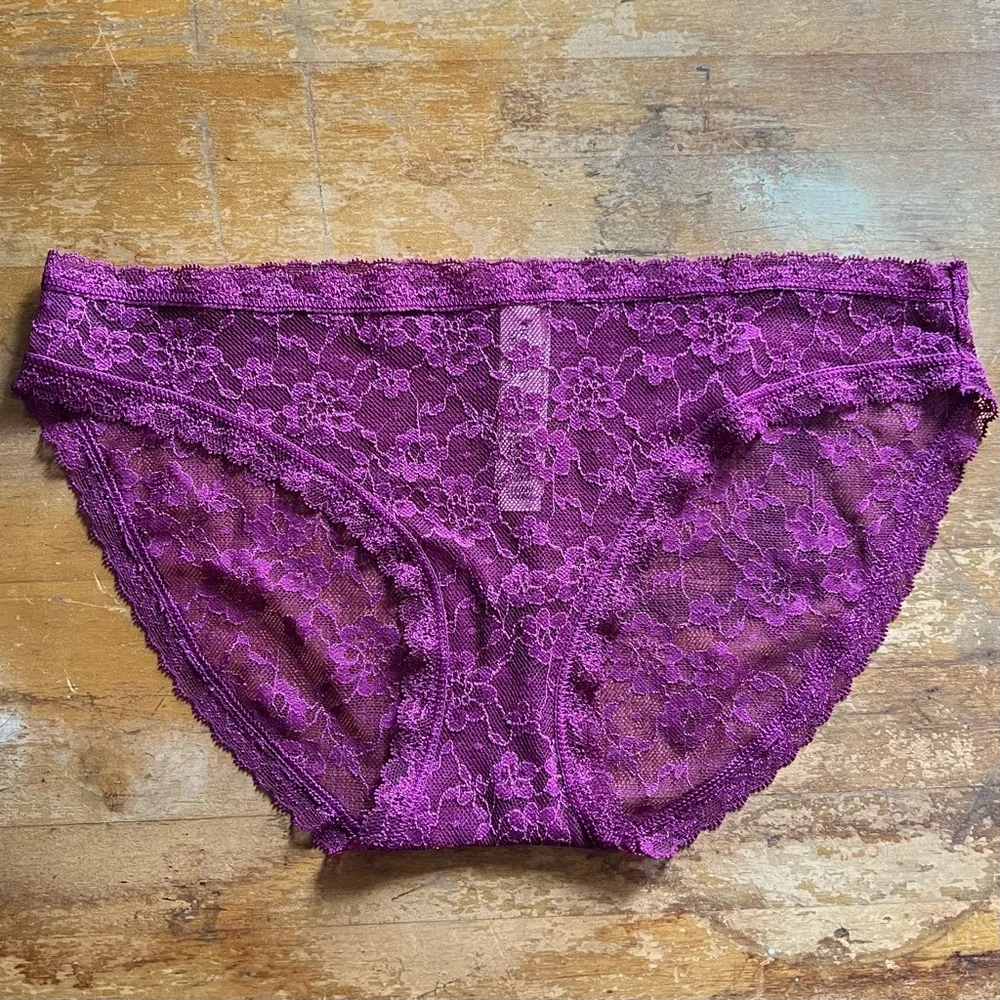Victoria’s Secret Small Lace Bikini Panty Underwear NEW New with tags